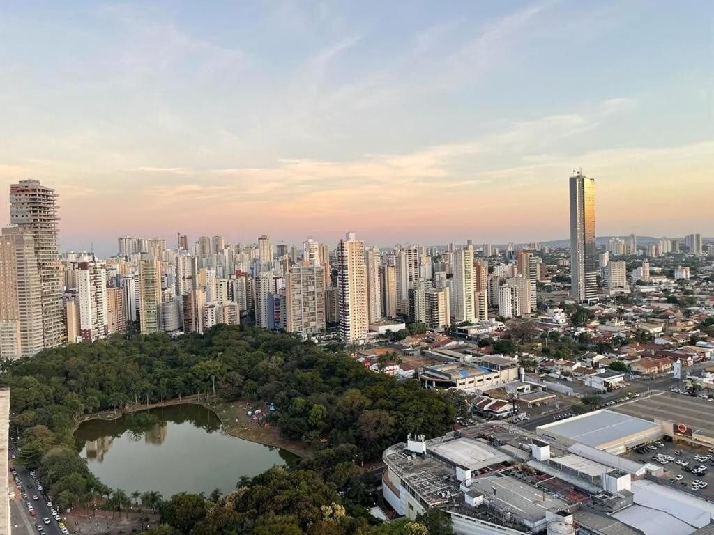 Moderno Flat Com Vista Para O Parque Vaca Brava Goiânia Εξωτερικό φωτογραφία